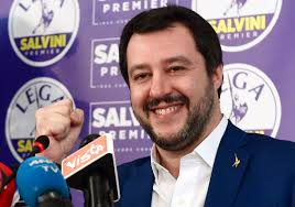 Claudia9932's tweet photo. #processateancheme
#SalviniNonMollare 
#IostoconSalvini 
#complicediSalvini 
#NonToccateSalvini https://t.co/RINd3IXlE9