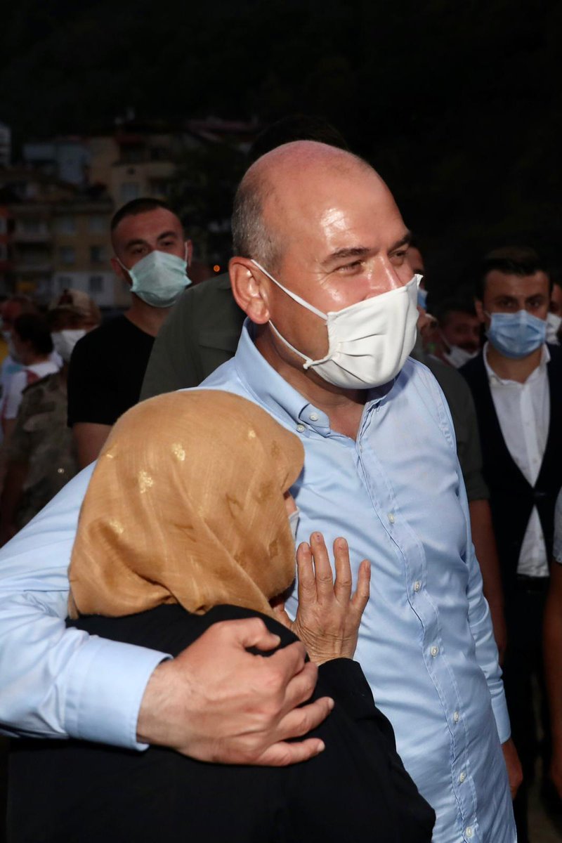 TC_icisleri's tweet photo. Bakanımız Sn. @suleymansoylu, Çevre ve Şehircilik Bakanımız Sn. @murat_kurum ile birlikte Giresun Dereli'de, devam eden çalışmaları incelemelerde bulundular https://t.co/wsp0WFSctF