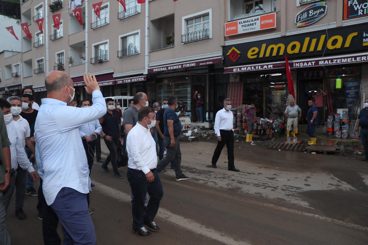 TC_icisleri's tweet photo. Bakanımız Sn. @suleymansoylu, Çevre ve Şehircilik Bakanımız Sn. @murat_kurum ile birlikte Giresun Dereli'de, devam eden çalışmaları incelemelerde bulundular https://t.co/wsp0WFSctF