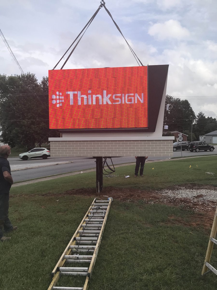 ThinkSign's tweet photo. Hillcrest Baptist chose ThinkSIGN for it’s ease of use!  Smart LED Manager Pro is the sign industry’s easiest software!  10mm 6’ x 10’.  #signs #signage #marketing #churches https://t.co/C5bdpcdPDA