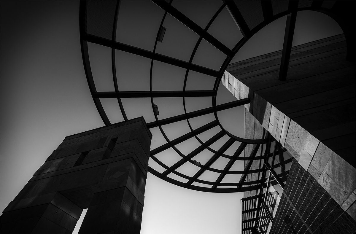 PhotoLoren's tweet photo. Corporate #architecture in #Scottsdale, #Arizona. #architecturephotography #blackandwhitephotography https://t.co/ULbd0GGWZM