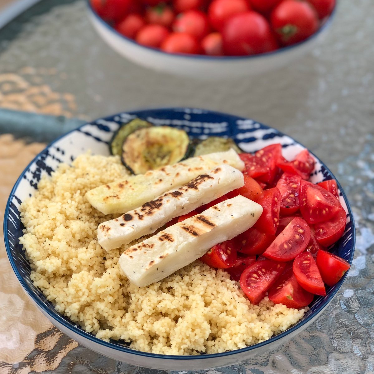 🧀 vegan halloumi 🧀 
 
Tried out the new <a href="/Tesco/">Tesco</a> #vegan halloumi with some cous cous, homegrown tomatoes + courgette cooked in <a href="/DoctorSeaweed/">Doctor Seaweed</a> oil [gifted] 🍅🌿 

Great taste. The texture isn’t like halloumi (no squeakiness) but it tastes great! 😍 Have you tried it yet?💚