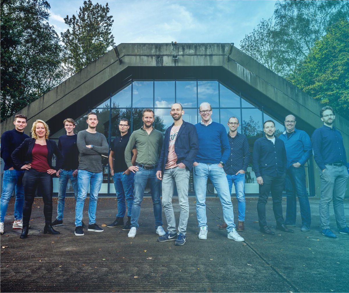 YellowNL's tweet photo. Gave opdracht! Frisse kijk op merkverhaal en uitstraling van industrieel ontwerpbureau @Dynteq . Nieuwe huisstijl, website (https://t.co/ftUUbt1xrA) en social media #technologybase 
Strategie &amp; design: Yellow Agency + @Neerlandsvlak 
Webbouw: JaarsmaDeBoer
Fotografie: Masterphoto https://t.co/iGaU4IOqHm