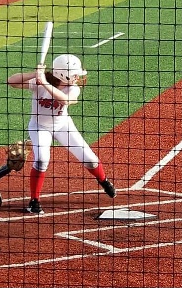 03Widows's tweet photo. We would like to welcome and introduce 2022 graduate Emma Wood. Emma comes to us from Fort Zumwalt North High School where she also wrestles. Emma is a catcher/outfielder and we are excited to have her joining us. Welcome to the Widows Emma and family! https://t.co/VLWxTK3k1e