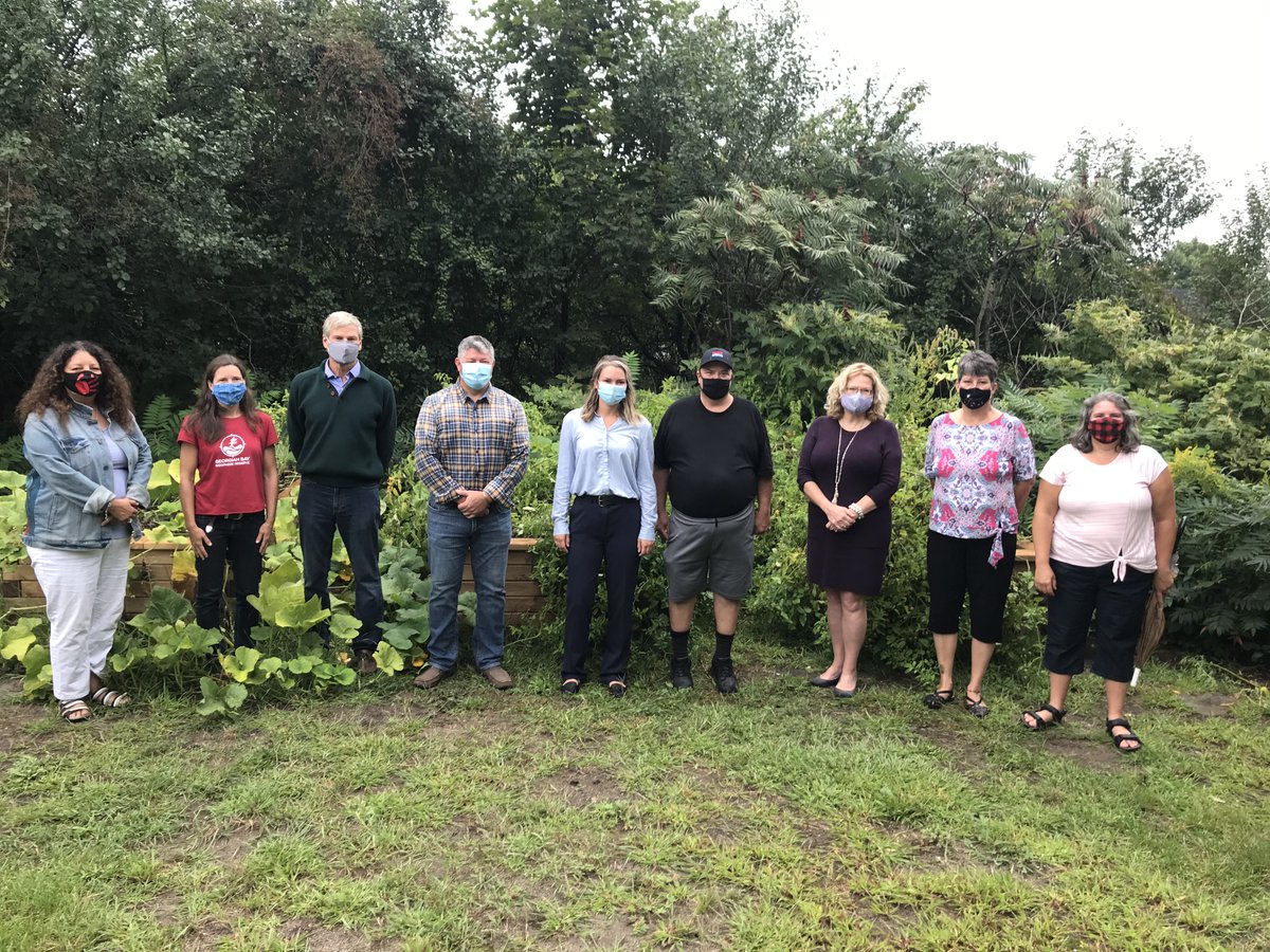 Thrilled to get together with the Emergency Community Support Fund grant recipients from the District of Parry Sound.  Thank you to <a href="/mpssas1/">MPSSAS</a> <a href="/GBayBiosphere/">Georgian Bay Biosphere</a> <a href="/ScottAAitchison/">Scott Aitchison</a> <a href="/CLParrySound/">Community Living PS</a> <a href="/UWCNEO/">United Way North East Ontario</a> and Parry Sound Harvest Share
@CommFdnsCanada #ECSFund