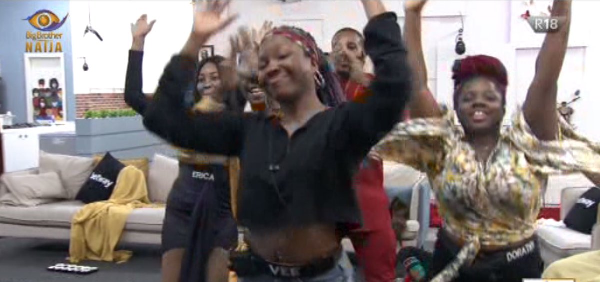 When you do an impression of #BBPraise so good that everyone jumps up to join in and dance with you! 
Very well done  #BBVee. 💫

#BBNaija
#BBLiveBlog
bit.ly/2QKwUFC