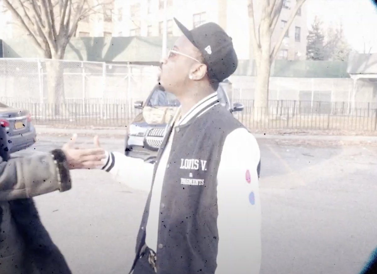 LyricaLemonade's tweet photo. Check out the new video for "The Lobby" by Doley Bernays

https://t.co/zfzZcSn2Pj

[@doley_bernays] https://t.co/JdREEyoLue