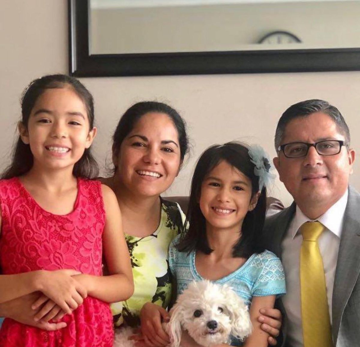 iasdmsmch's tweet photo. Con fecha 3 de Septiembre del 2020, la Junta Directiva de la UCh nombrar al Pr. Eduardo Astudillo como el nuevo presidente de la MSMCh. Dios dirija el ministerio de nuestro nuevo presidente #MSMCh https://t.co/KDUfPPozjh