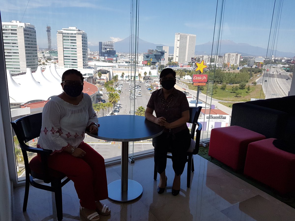 gabycabrera82's tweet photo. Súper bendecida y festejada, desde bien temprano!!!! GRACIAS Dios!!! Gracias vida!!! #3Septiembre #38BienVividosyBebidos 🙀😼 #Poderoso2021 #Covid_19 #Covirthday https://t.co/WT3PbywyVA