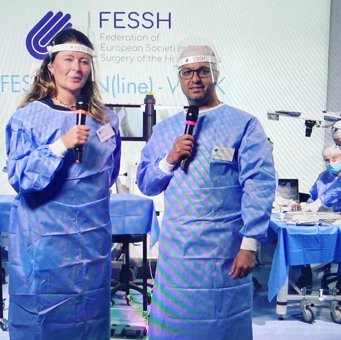 zafnaqui's tweet photo. What a privilege to co-host @fessheurope first live surgery session on complex Distal #radius  #Fracture with the lovely @dr.hagert  #FESSH Online @TraumaAcademy #handsurgery https://t.co/Z0sGpBHz94