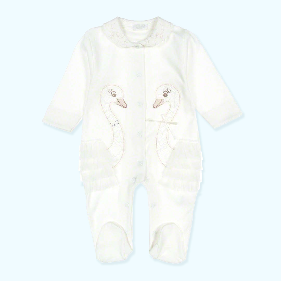 PanacheKids's tweet photo. Introducing Sofija Baby, new to Panache Kids for AW20 🎀 The range covers gorgeous sleepwear, blankets, dresses, rompers and accessories. Order online or pop-in to our shop Monday to Friday, 10am - 4pm 🎀 https://t.co/g0x60aI4mM
#baby #babyshower #babygift #babygirl https://t.co/mX5M3EB8yt