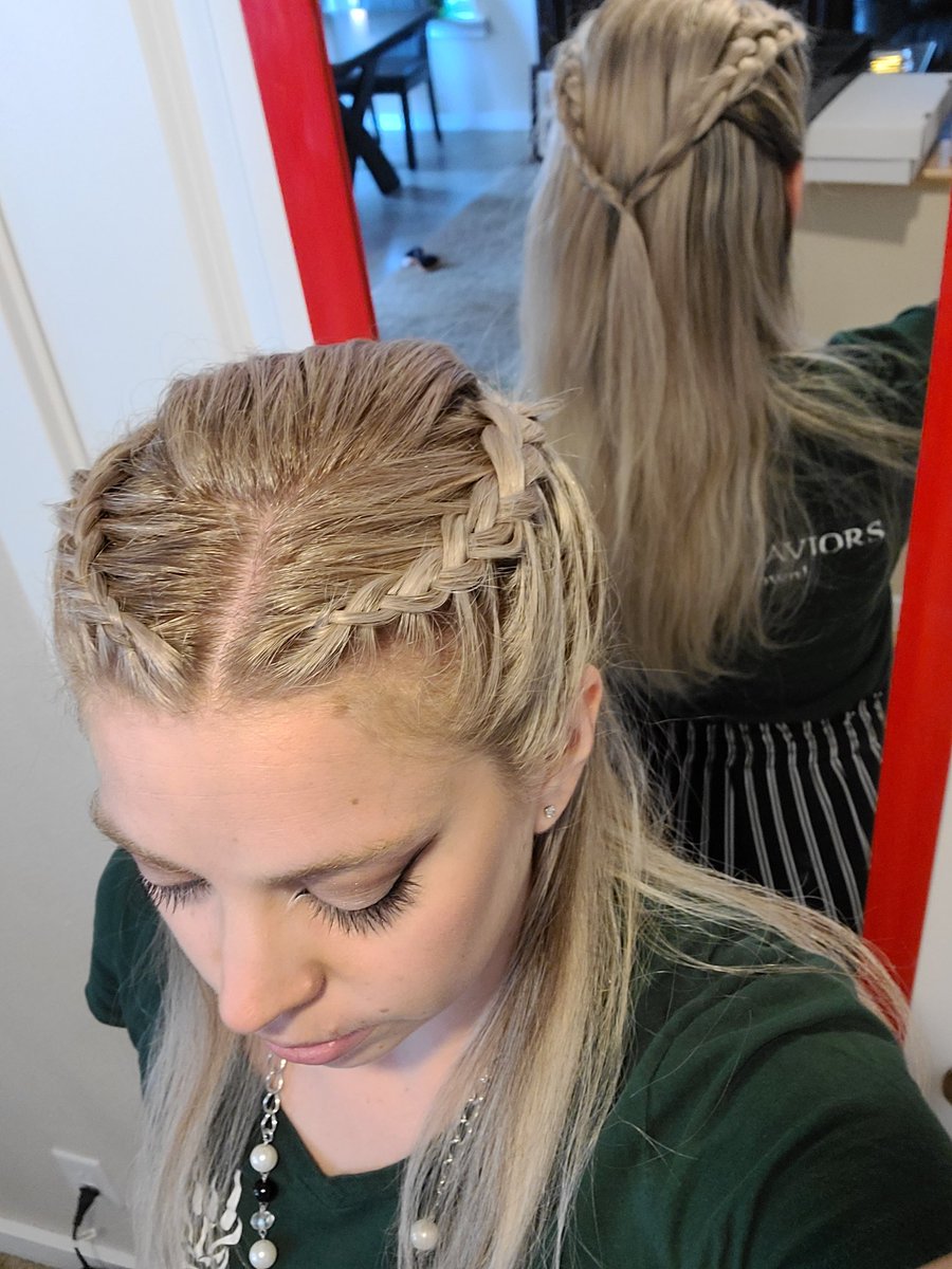 ZBexx's tweet photo. Fantasy shows give me such good #braidspiration...can you guess the show?
P.S. This style works perfect with a mask too https://t.co/sScY6NGHRe