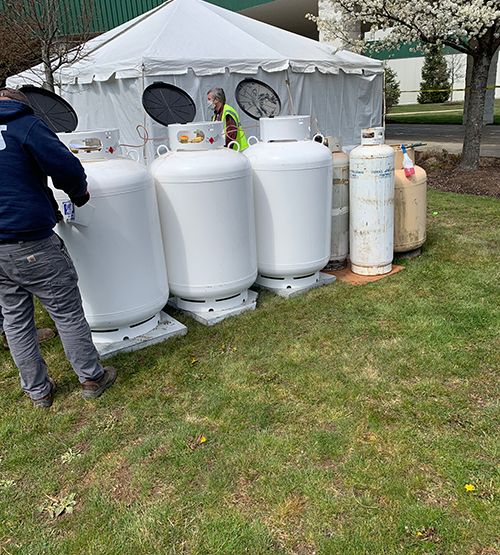 PhilsPropane's tweet photo. Phil's Propane knows that you have many options when it comes to choosing a propane supplier. You receive a variety of benefits when working with us including no-charge installation or setup for new tanks and we will work with your budget!
https://t.co/5rPjaAZlEt https://t.co/vjCRLh2UBG