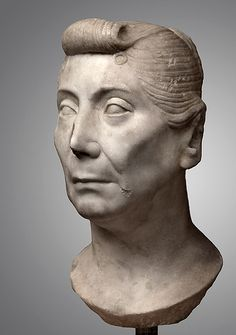 During the Republican and Augustan era, a very fashionable style was the nodus: the hair was parted in three, with the hair from the sides tied in a bun while the middle section was looped back on itself, creating an effect not unlike the Pompadour style. 5/?