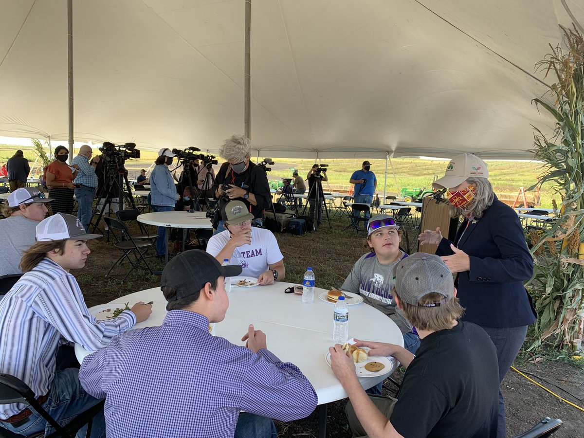 SenJoniErnst's tweet photo. Made my final #99CountyTour stop in Hardin Co. at Stolee Farms to visit their wetland supported by @IADeptAg & @USDA. I worked hard to strengthen conservation programs in the Farm Bill, and it was great to see the success of the farm's project firsthand today. #HomegrownWeek https://t.co/4Ngw7acUoQ