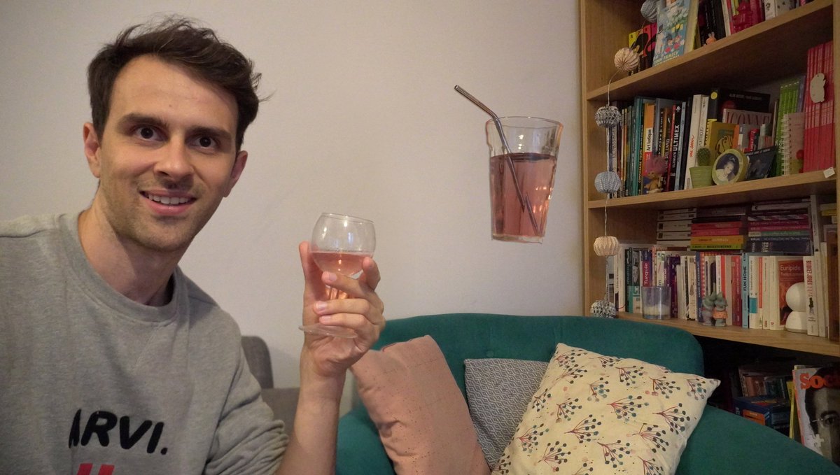 baborlelefan's tweet photo. @PrimeVideoFR omg !! croyez le ou non, Translucide de la série The Boys est passé prendre l'apéro !! Omg !! #TranslucideSpotted #primevideo #sponso #transparence #cestlecasdedire #humourfrancophone https://t.co/8EoYNb2dS2