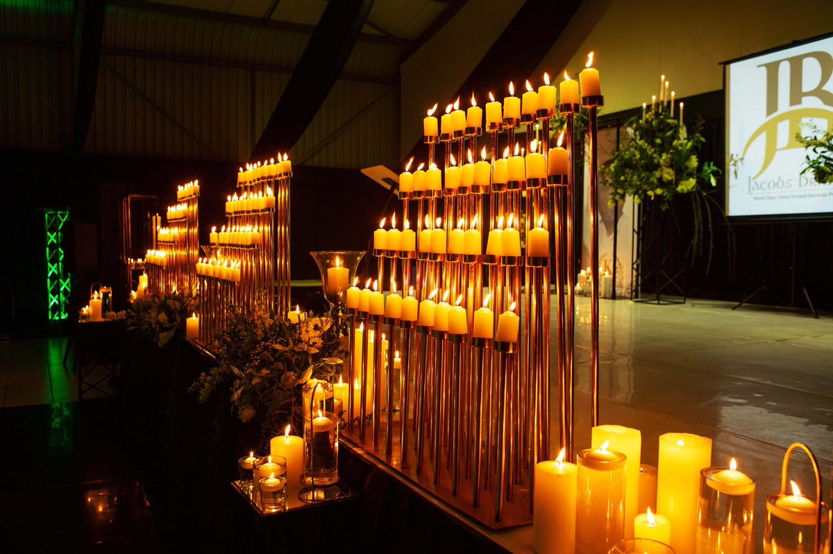 nonoevents's tweet photo. #RIPLeboKhitsane
#BataungMemorials #JacobsBridge
#DignifiedSendOff
#FuneralService #RIP
#FuneralServiceSetup
#FuneralServiceDeco #FuneralCeremony
#HallDraping
#Deco #FurnitureHire #Flowers
#NonoEvents https://t.co/0YiOyrmQK2