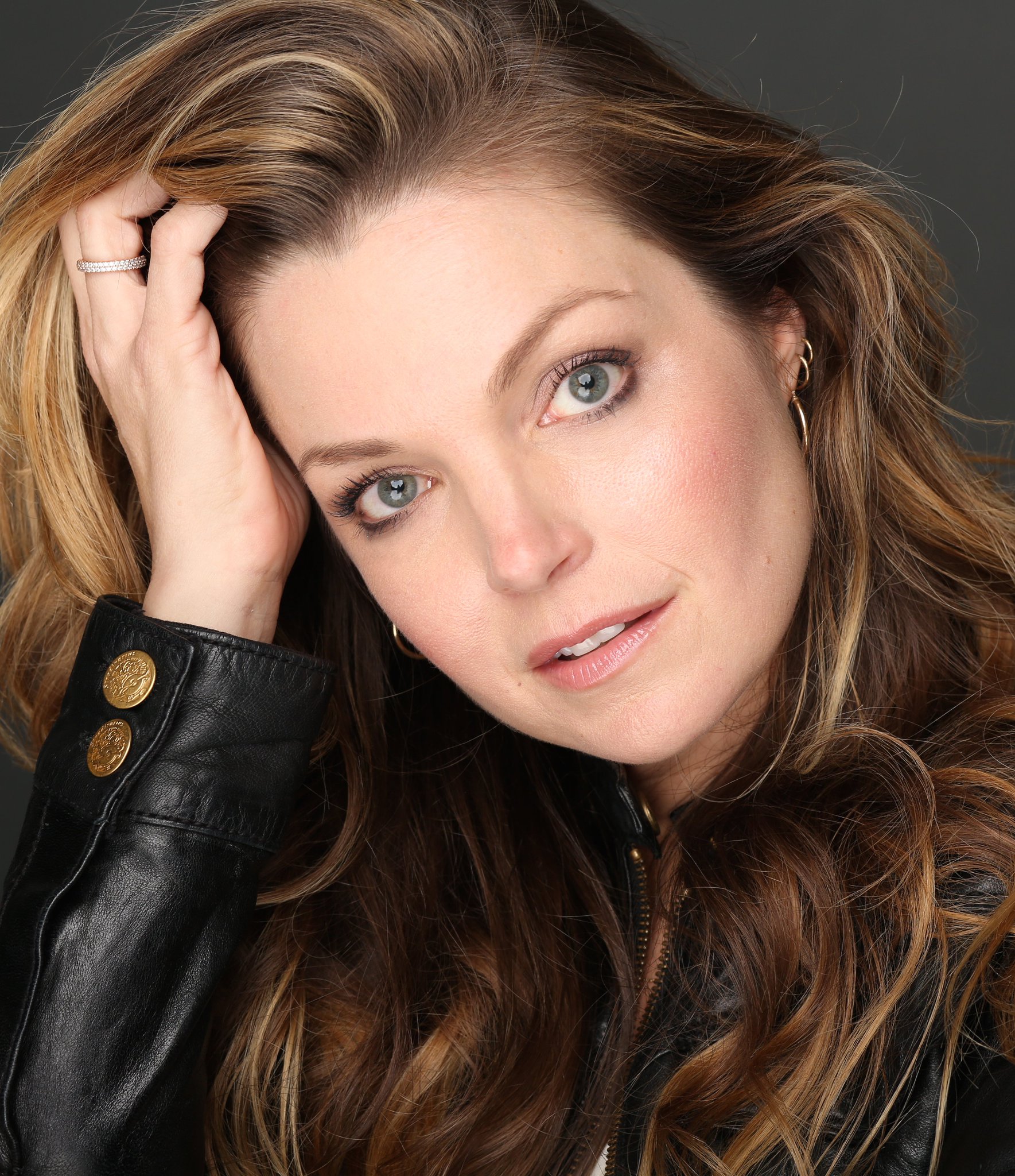 Happy Birthday to Clare Kramer who turns 46 today! 