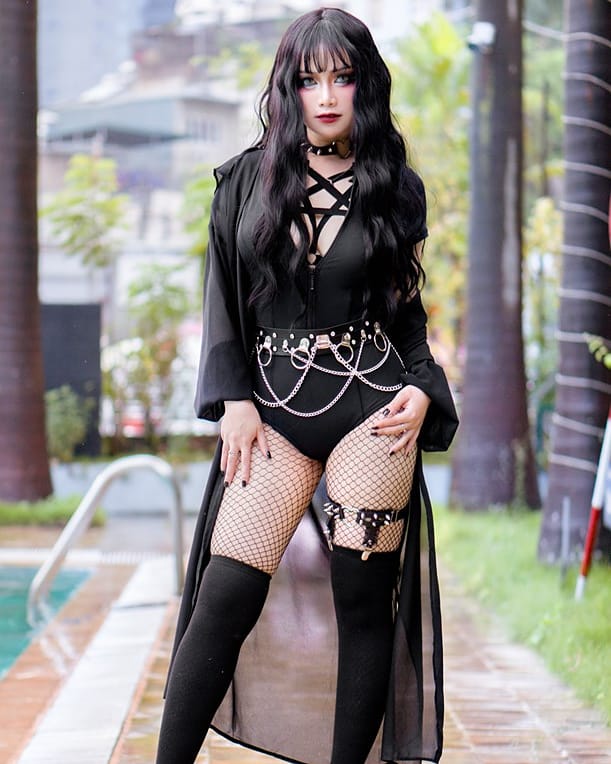 Wore this to a pool party
Follow me on:
Patreon (coming soon)
Gumroad (coming soon)
IG @nanaberry.chan
Reddit u/NanaBerryCosplayer
#cosplay #cosplaygirl #cutegirl #makeup #asiangirl #sexy #sexycosplayer #sexygirls #black #chain #gothic #pool #poolparty https://t.co/PPpqZxGBeZ