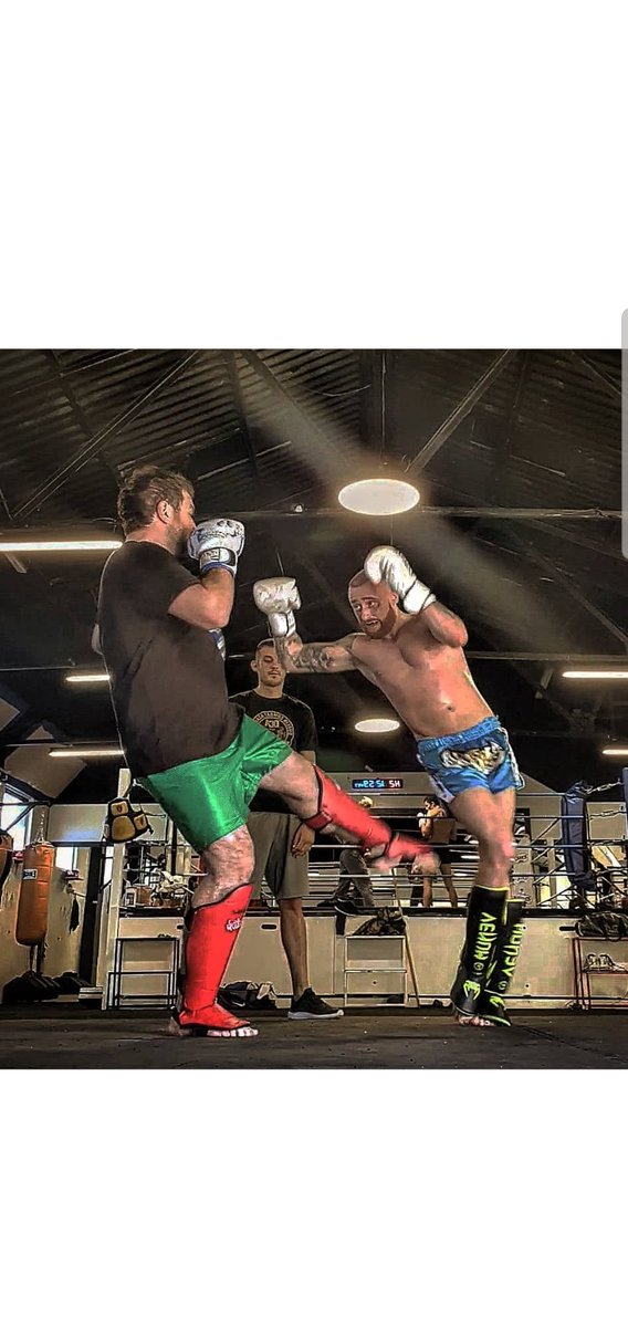 lorcandawson's tweet photo. First time sparring in months🔥🔥 my leg hurts! https://t.co/9C3O2NUb1A