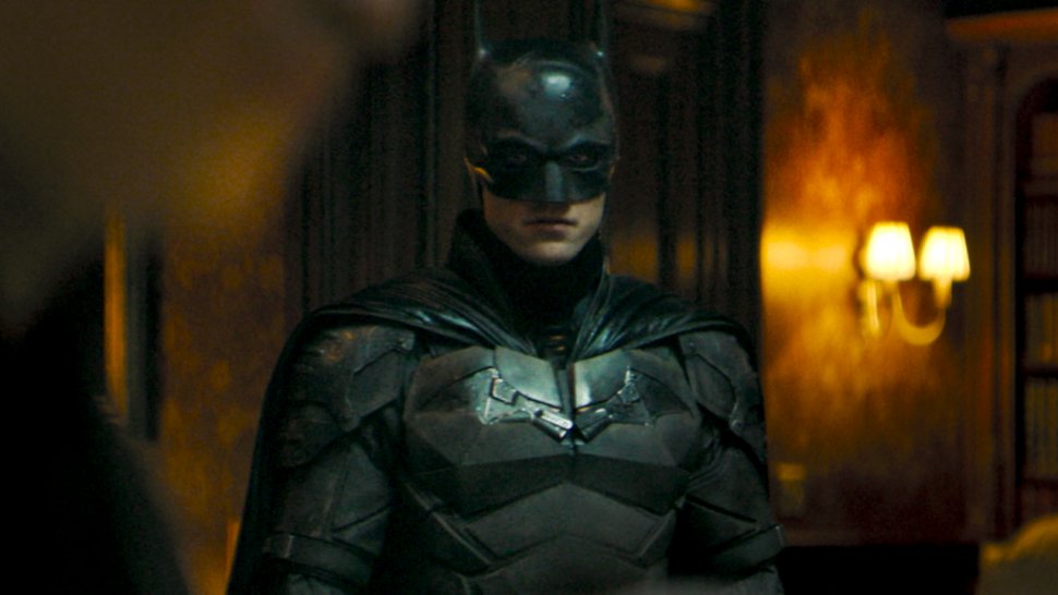ComicBook's tweet photo. BREAKING: The Batman’s Robert Pattinson tests positive for COVID-19 https://t.co/Nm3va8mXsn https://t.co/csvZt8SbmB
