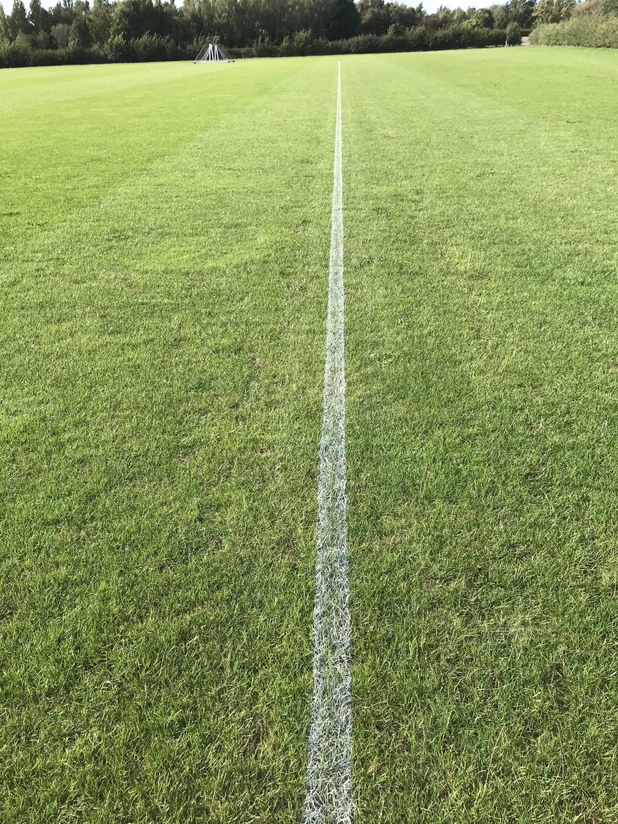 CarelFourie015's tweet photo. What a game changer @AsfordbyFC thanks Carl @rigbytaylor Impact XP...Left pic once applied other 2 30 min later 👌🏻🌱🌱🌱➖➖➖#laserlines @leicsfa @TurfMatters @utdcos https://t.co/3I4VVa3Jye
