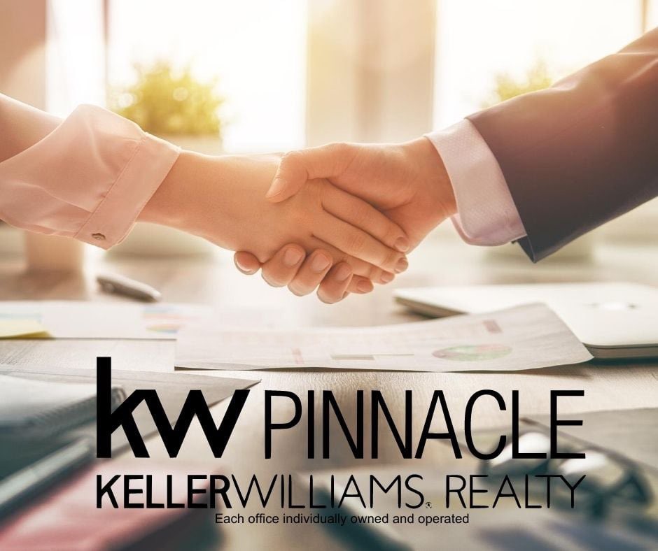 Dan_Harshbarger's tweet photo. I would like to take time to thank the title companies in the area that work very hard behind the scenes to ensure my clients close on their new homes.
Today a special thanks goes Marion Abstract! Kara, Bridget, and Hannah do extra to make closings run smoothly. #kwpinnacle https://t.co/JH546xSWRj
