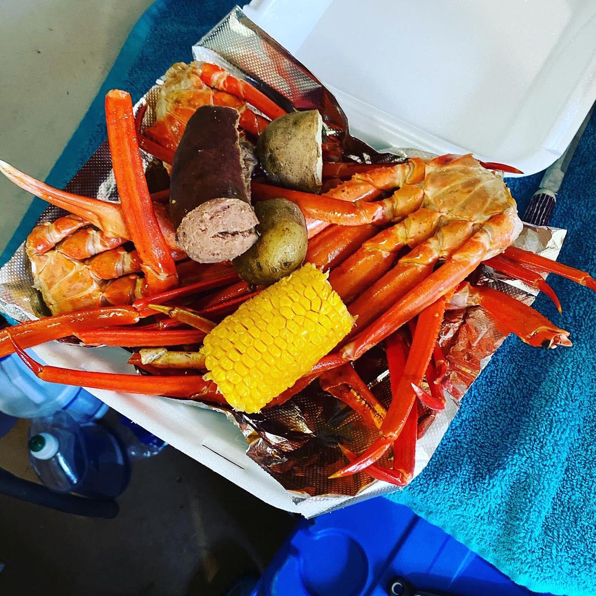 LasBestCo's tweet photo. OPEN NOW‼️ #crabs boiling
Come and get it while you can!
#seafood #br #batonrouge #louisiana #food #brfood 
#chickenwings #fries #nachos #snowballs #louisianafood #batonrougefood #lsu #lsu21 #lsu22 #lsu23 #lsu24 
2825 Alaska Street near west campus apartments and ION BR https://t.co/YFTGV5RSA8
