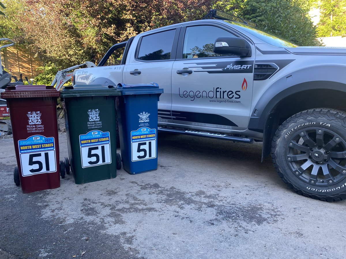 johnlegendstone's tweet photo. Brilliant idea by Allister Wells of Get Clobbered @Legendfires @northweststages wheelie bin door squares 👌😎🔥 https://t.co/kzivTw6lVM