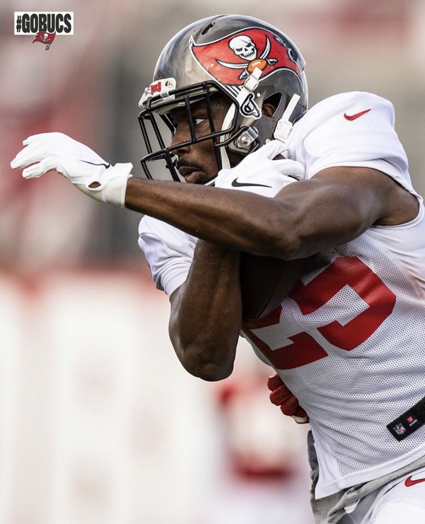 CutonDime25's tweet photo. WE READY 😤 #12kCHASE @Buccaneers https://t.co/PZaBuRchWY