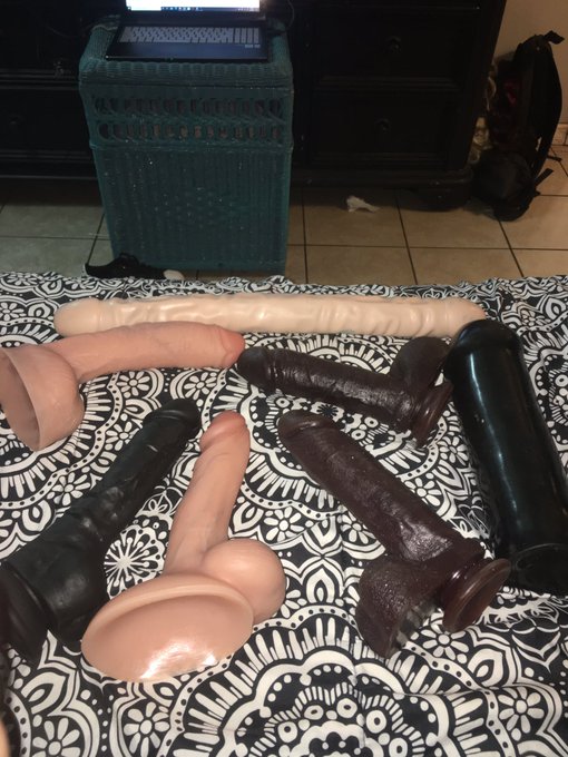 So many dicks https://t.co/xMexsUlHg1<a href="/tag/mvsales"class="tags"><span>#mvsales</span></a><a href="/tag/mvtrans"class="tags"><span>#mvtrans</span></a>
