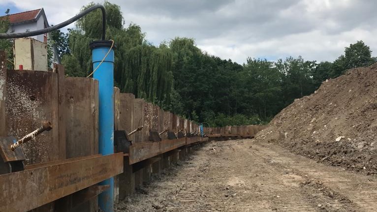 Distrimex's tweet photo. De bouwkuip succesvol drooghouden met #Tsurumi dompelpompen? Ontdek de 5 redenen waarom @devetbv hiervoor kiest! https://t.co/64YALLVE2F #Distrimex #dompelpomp #bronbemaling #pompoplossing #gww #grondwater #watertreatment #submersiblepump https://t.co/TkFDShnjvf