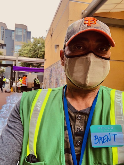 SFFDNERT's tweet photo. NERT #volunteers answered the call this morning when they learned this @SFMFoodBank pop-up site did not have help! NERTs active 6 days/week since March. Thank you🙌🏾
@ListosCA @CalVolunteers @LondonBreed @SFFDPIO #CERT #CaliforniaForAll https://t.co/eHKm5jkwSg
