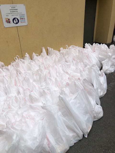 SFFDNERT's tweet photo. NERT #volunteers answered the call this morning when they learned this @SFMFoodBank pop-up site did not have help! NERTs active 6 days/week since March. Thank you🙌🏾
@ListosCA @CalVolunteers @LondonBreed @SFFDPIO #CERT #CaliforniaForAll https://t.co/eHKm5jkwSg
