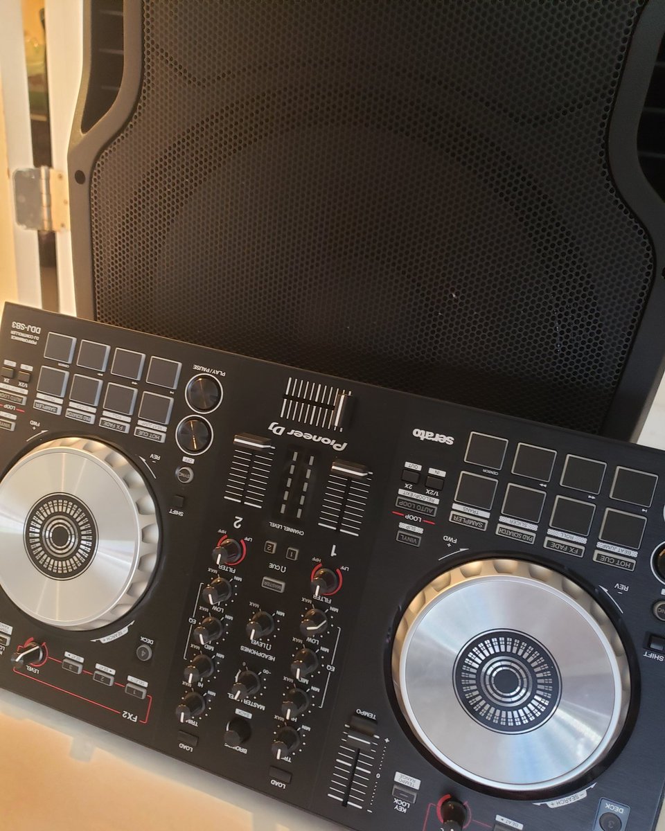 DjEricNoel's tweet photo. #remotesound now ready for pop up.shows.around #southfla will be random and no gathering will be promoted but keep an eye out #djlife #pioneerdj #djpioneer #mobiledj https://t.co/BfLhdo46eN