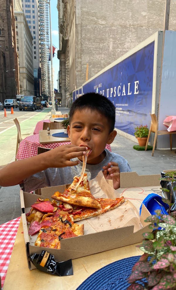 This says it all right here. #cheesepull #pizzalove