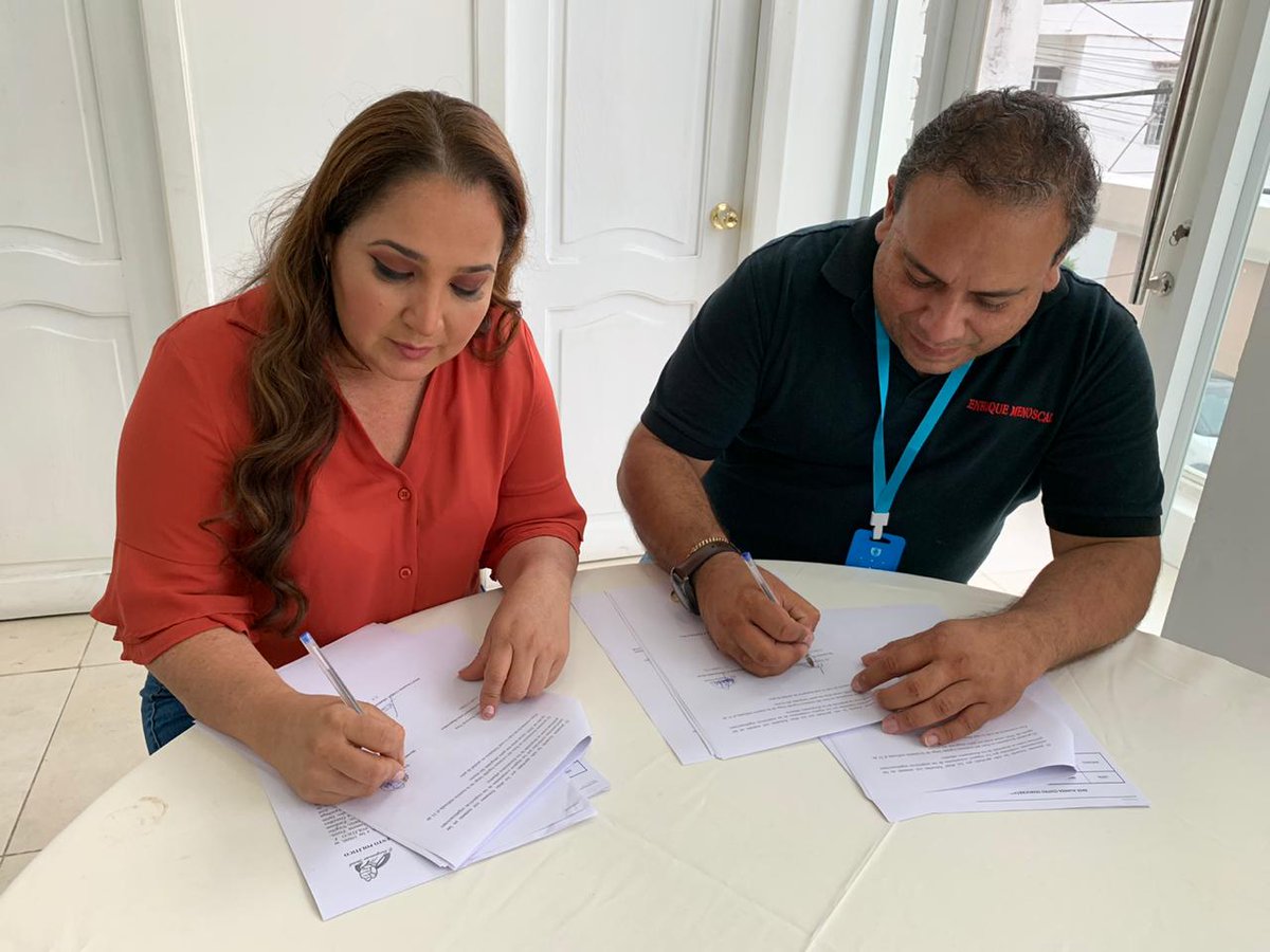 DanielTelloC5's tweet photo. La Alianza de la esperanza Listas 1 - 5. Vamos a recuperar el futuro digno para todos los ecuatorianos.
Que viva Compromiso Social por la Revolución Ciudadana!!!!! 
Que viva Centro Democrático!
Que viva el Ecuador!
Que viva @MashiRafael Correa!
@VanessaFreireV5 @CompromisoRC5 https://t.co/1R4HrpVsEC