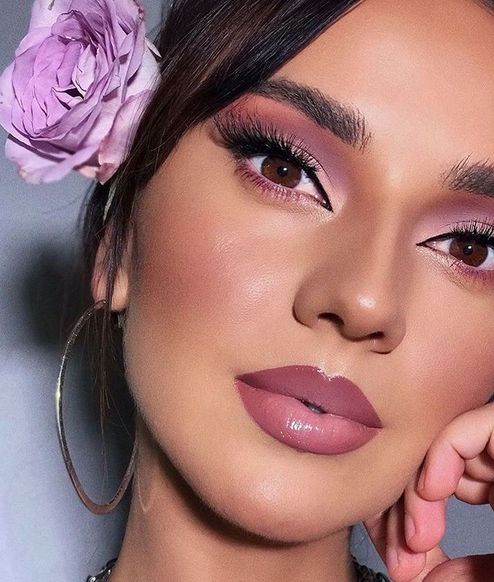 parkroyal's tweet photo. Thanks @maccosmetics @zena_grekova for the make-up inspiration 😍
.
.
.
#maccosmeticscanada #shopparkroyal #parkroyal #makeup #makeupotd #purples #lavenders #mauves #beauty #westvancouver #northshore https://t.co/rXieaw4XRk