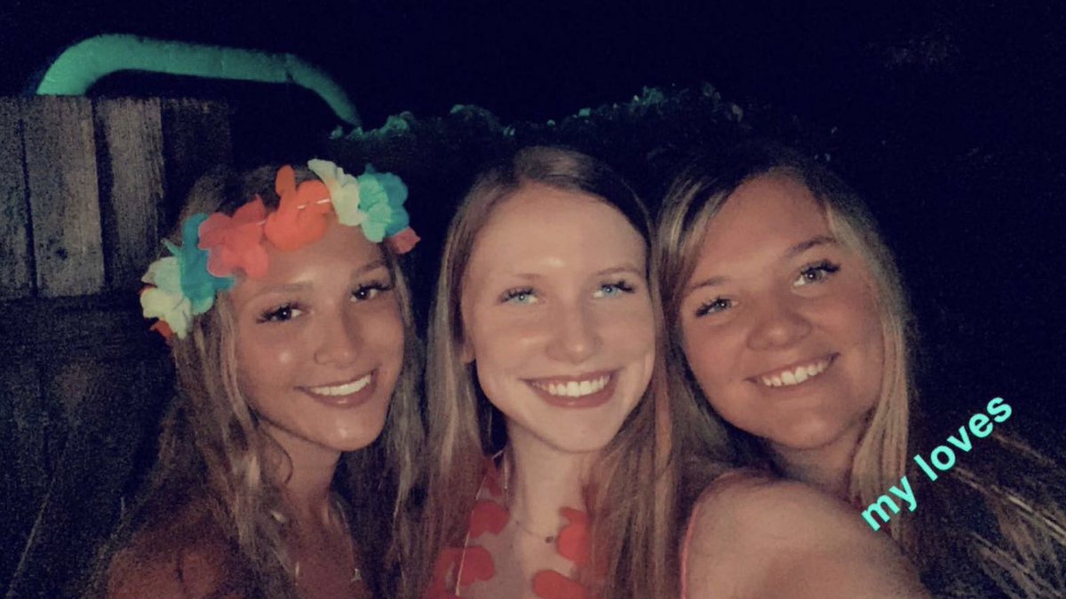 happy birthdayyyyy to my girl Harlee, love you so so much🎉❤️ <a href="/harleemarie13/">Harlee</a>