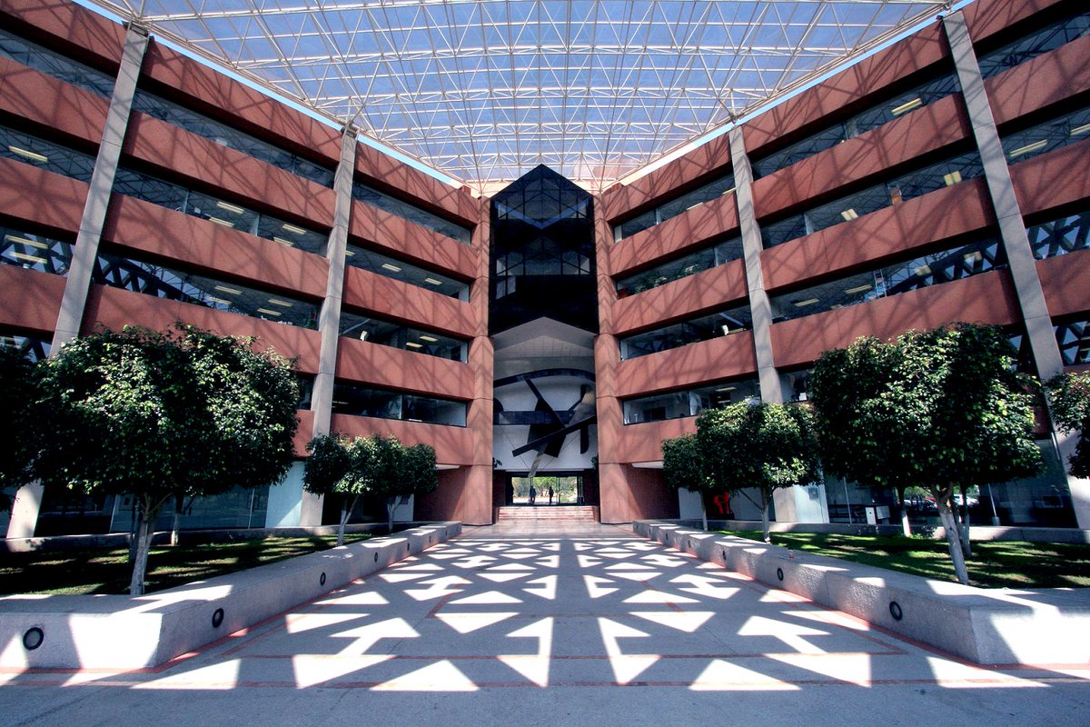 lauammx's tweet photo. La UAM, primera mejor Universidad de México por segundo año consecutivo: Times Higher Education ▶ https://t.co/jZOxkNasTd https://t.co/3Uiuje2KGy