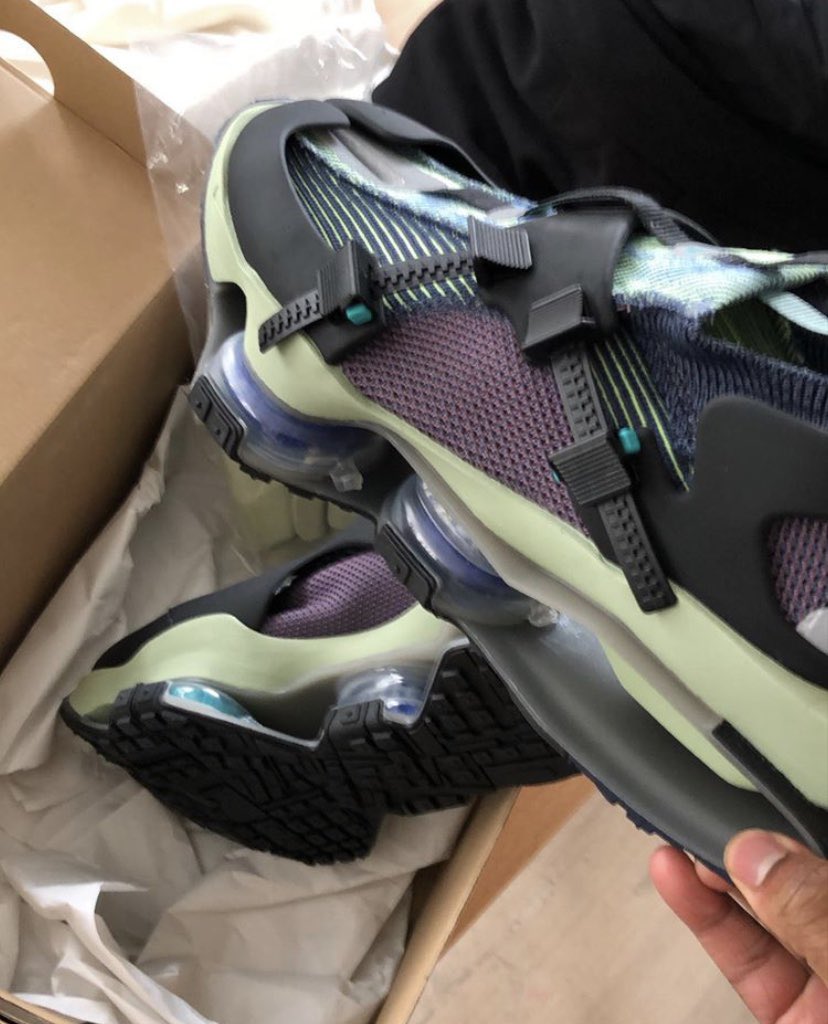 Legendarymx_'s tweet photo. Samuel Ross nos muestra un adelanto del próximo Nike ISPA Road Warrior 👀👾 
¿Qué les parece? https://t.co/OZVIzFrbn3