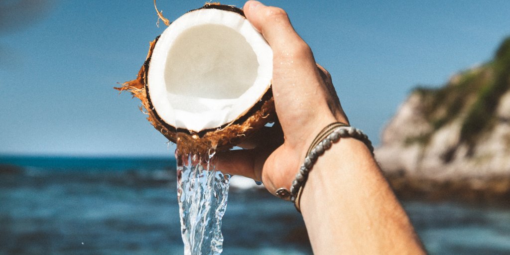 SavingHealth777's tweet photo. Discard the sugary, caffeinenated energy drinks. Try drinking coconut water for a #natural refresher.

3 John 1:2
Beloved, I wish above all things that you may prosper and be in #health, even as your soul prospers. https://t.co/9qGERtwmOe