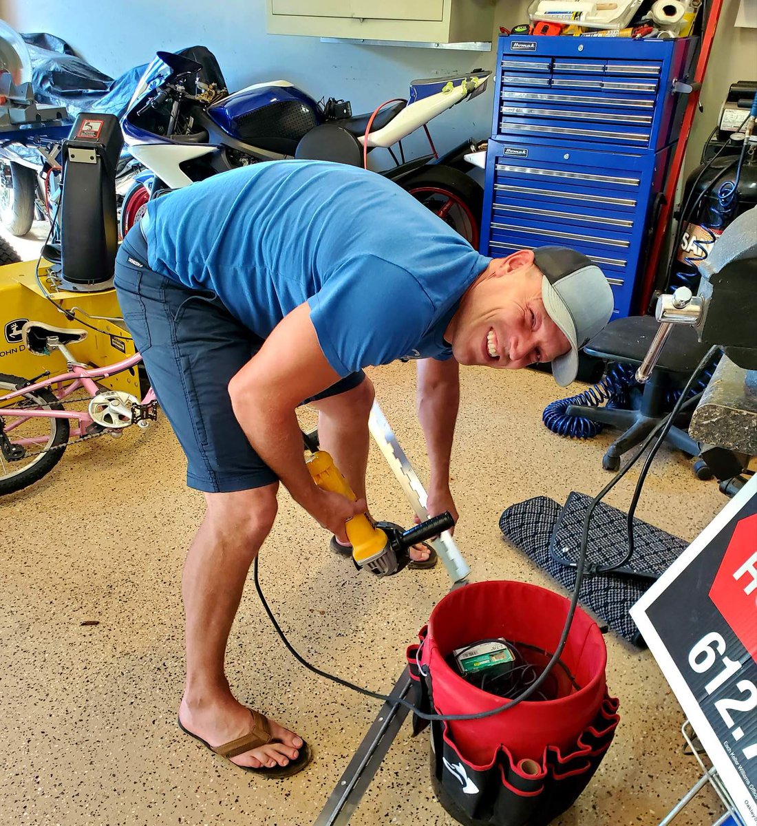 SW_Realtors's tweet image. Preping the box truck with new shelves. 🚚 🎉

We stage almost every listing helping our clients net more 💵 &amp;amp; sell faster!

#swgroup #mnrealtor #mnrealestate #staging #1realtor #sellinghomes #callusfirst