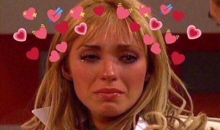 ___itsjafet's tweet photo. Mi yo de 14-15 años escuchando INALCANZABLE y creyendo que ya conocía lo que era el amor y el despecho 😂🤡🤡❤️
#RBDisBack #RBDSpotify https://t.co/kjKXU8m70Y