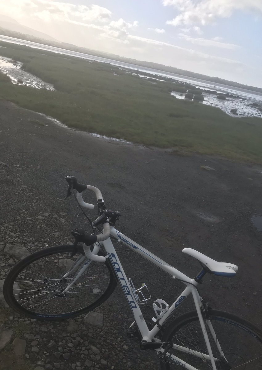 AnnaGethins's tweet photo. Fab eve for a bike ride🚴♀️ Thanks Ben for holding the bike for picture🤪 #Streamstown https://t.co/FJWWjiFNrl