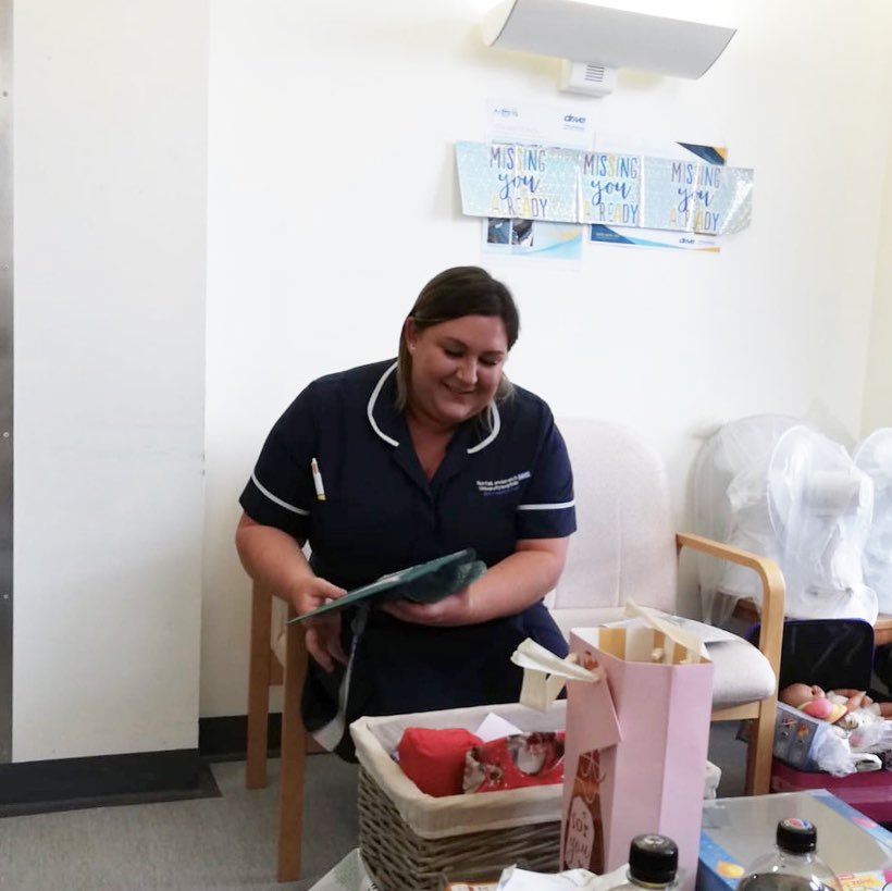 LauraSpecNeuro's tweet photo. Last day today as Neuroscience Clinical Educator! Thank you to the team for making me into the Nurse I am today! I joined you as a newly qualified nurse and now I’m leaving as a Neurology Specialist Nurse. It’s amazing what you can achieve with a great team and @jshemmers 💛 https://t.co/aTcE4Lmv7Z