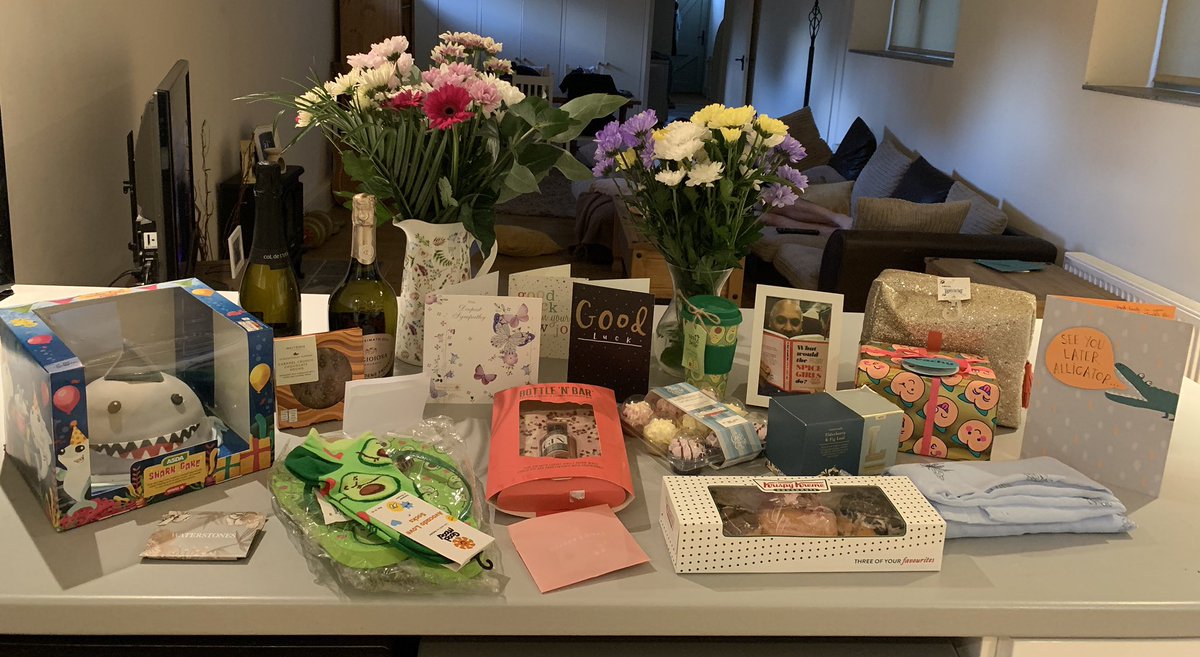 LauraSpecNeuro's tweet photo. Last day today as Neuroscience Clinical Educator! Thank you to the team for making me into the Nurse I am today! I joined you as a newly qualified nurse and now I’m leaving as a Neurology Specialist Nurse. It’s amazing what you can achieve with a great team and @jshemmers 💛 https://t.co/aTcE4Lmv7Z