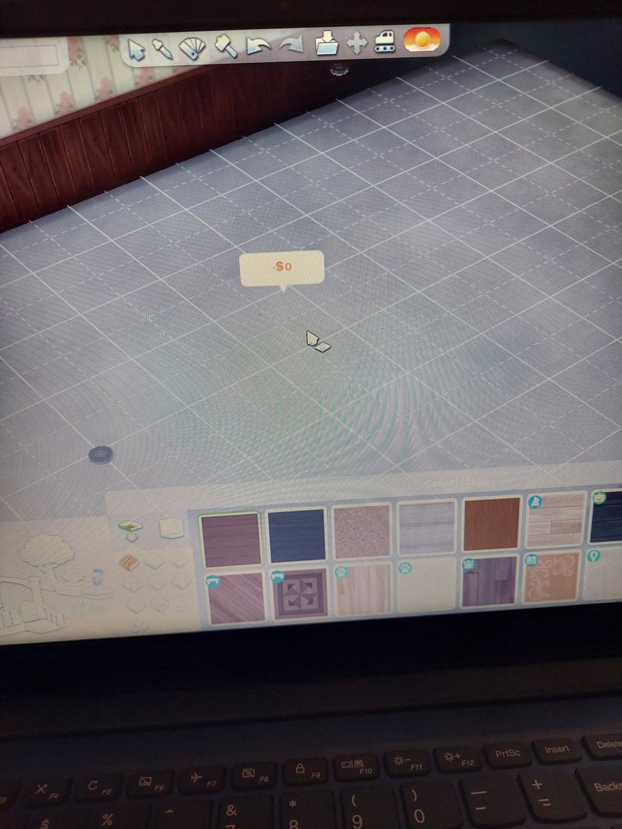 BCunningswine's tweet photo. Is anyone else having issues with placing down flooring since the update?? @TheSims #sims4 #updatebugs https://t.co/oaOt25plvN
