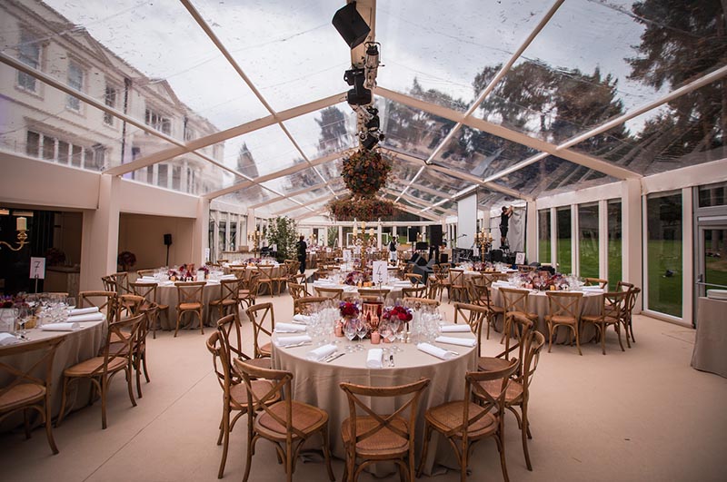 If you are thinking about hiring a marquee this autumn, head over to our resources page to learn everything you need to know about marquees and temporary warehouses. #marqueehire #extraspace #socialdistancing ow.ly/mYf750Bhp4e