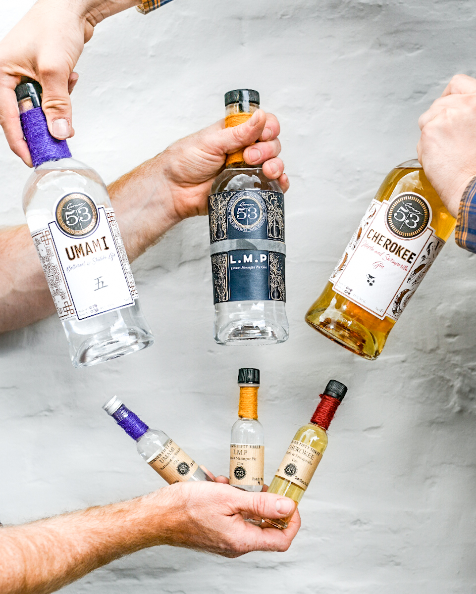 It’s no secret that we’re big fans of the work of our friends at <a href="/corner53spirits/">Corner Fifty Three</a> 🙌 Distilled in a shed on the edge of the South Downs, the spirits are a real labour of love, and you can certainly feel it when you take the first swig...

Please enjoy responsibly

#gingin #ginbar
